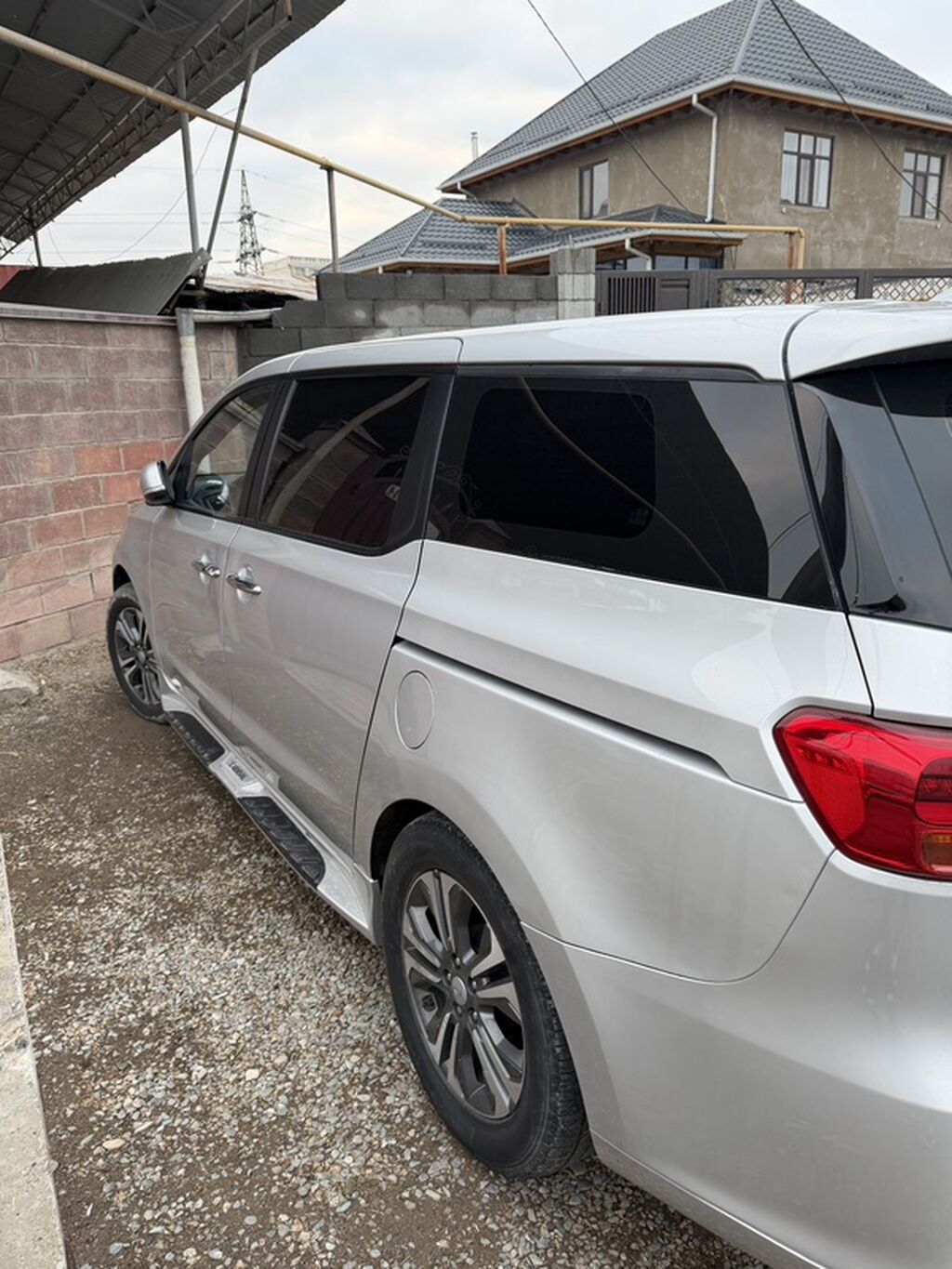 Kia Carnival: 2018 г., 2.2 л, Автомат, Дизель, Минивэн: фото 2