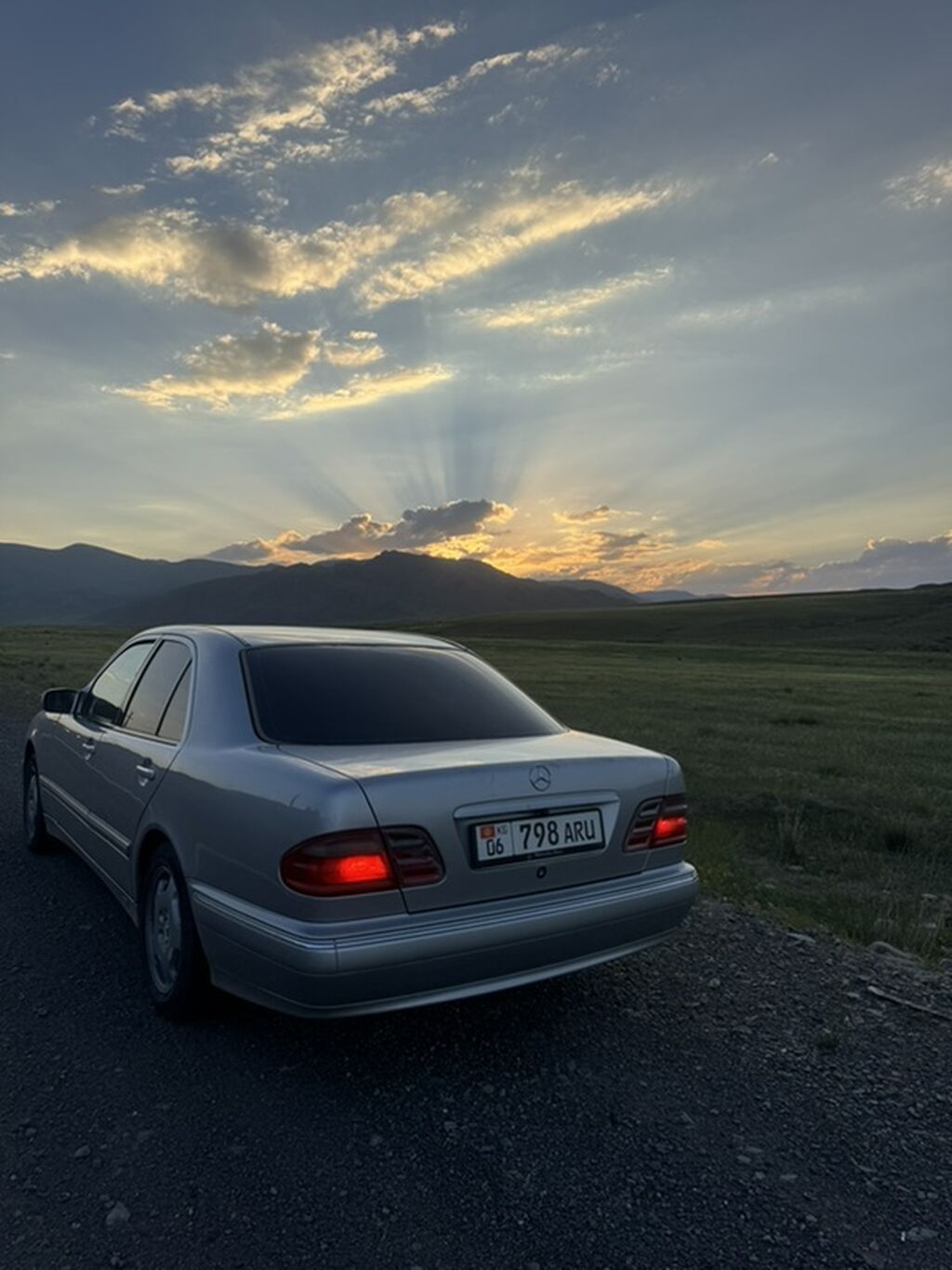 Mercedes-Benz E-Class: 2001 г., 3.2 л, Автомат, Бензин, Седан: фото 2