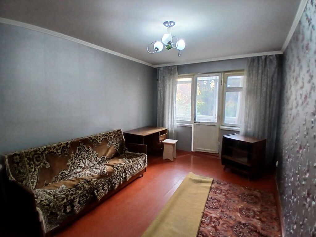 2 комнаты, 44 м², 8 мкр 104 серия, 2 этаж, Старый ремонт: фото 4