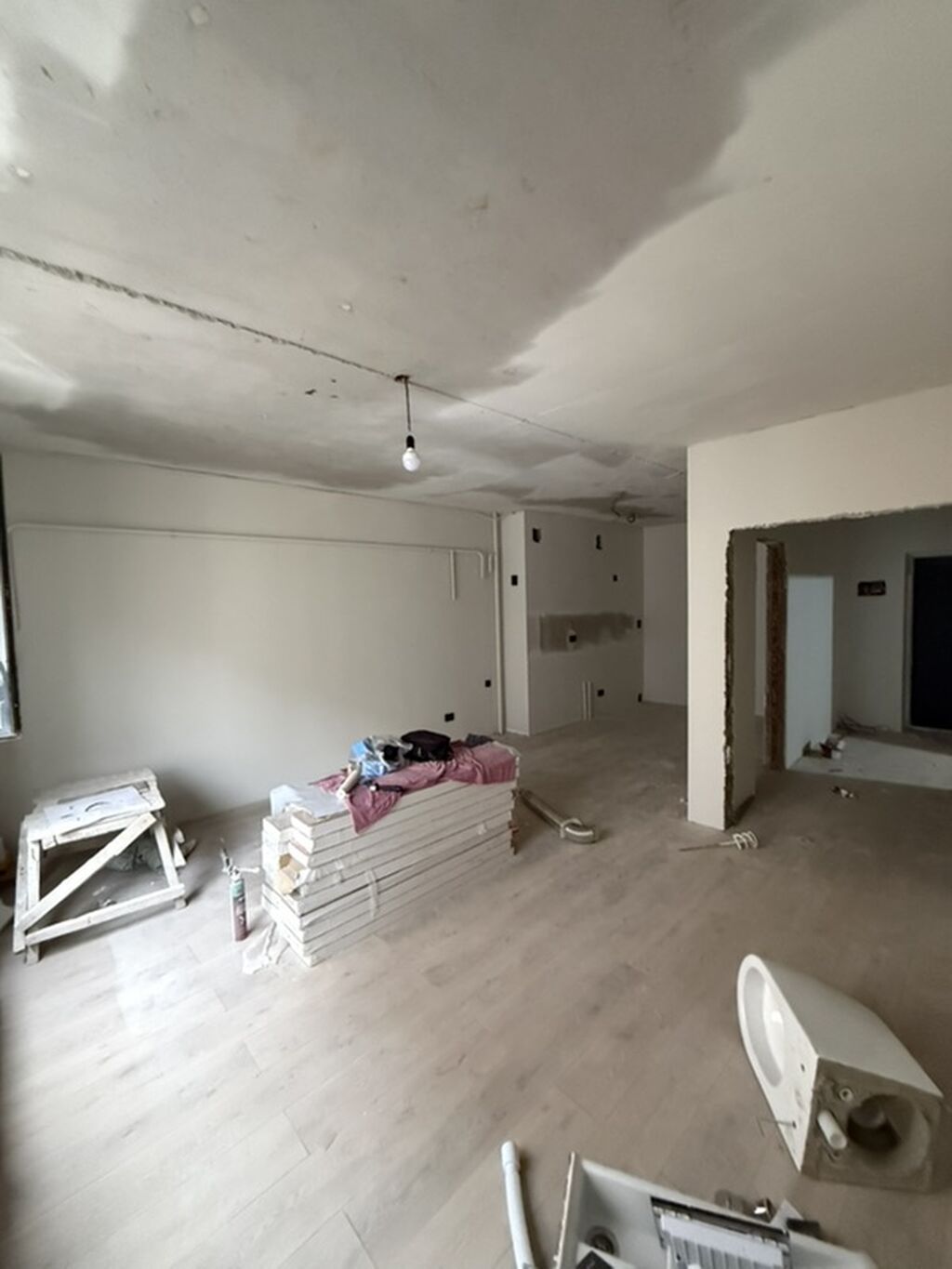 Продаётся 1 комнатная студия в ЖК «Белек» — 55 м² Бишкек, ул. Льва: фото 1