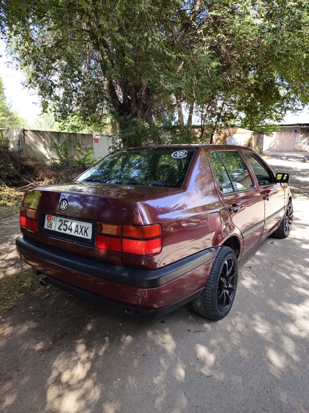 Volkswagen Vento: 1992 г., 1.8 л, Механика, Бензин, Седан: фото 5