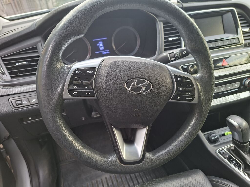 Hyundai Sonata: 2021 г., 2 л, Автомат, Газ, Седан: фото 7