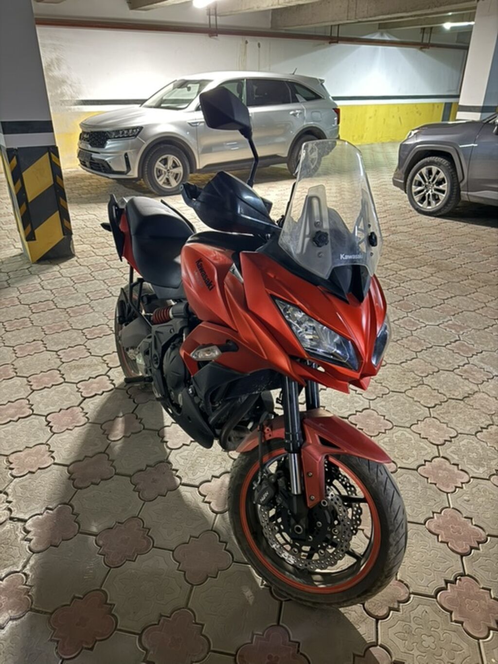Kawasaki Versys 650 Гаражное хранение Торг уместен Характеристики и: фото 3