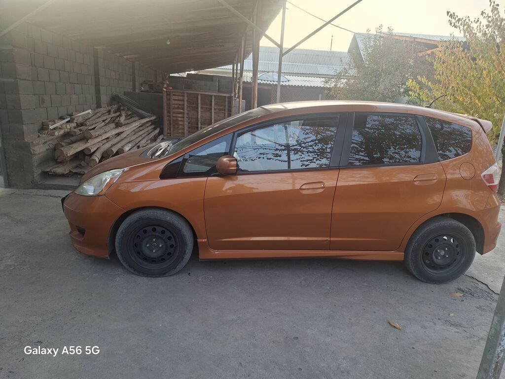 Honda Fit: 2008 г., Автомат, Бензин, Хэтчбэк: фото 4