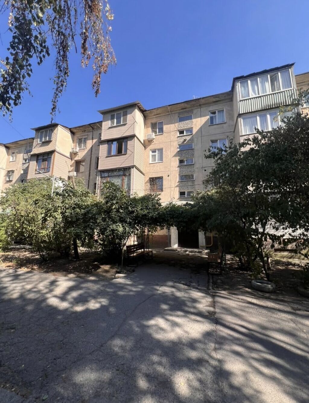 3 комнаты, 58 м², 6 мкр 104 серия, 4 этаж, Требуется ремонт: фото 3