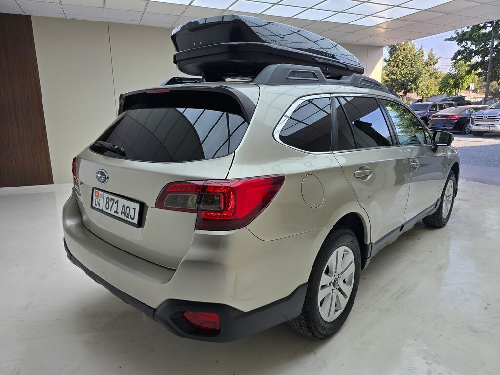 Subaru Outback: 2017 г., 2.5 л, Вариатор, Бензин, Кроссовер: фото 4
