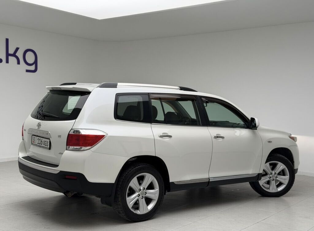 Toyota Highlander: 2011 г., 3.5 л, Автомат, Бензин, Кроссовер: фото 4