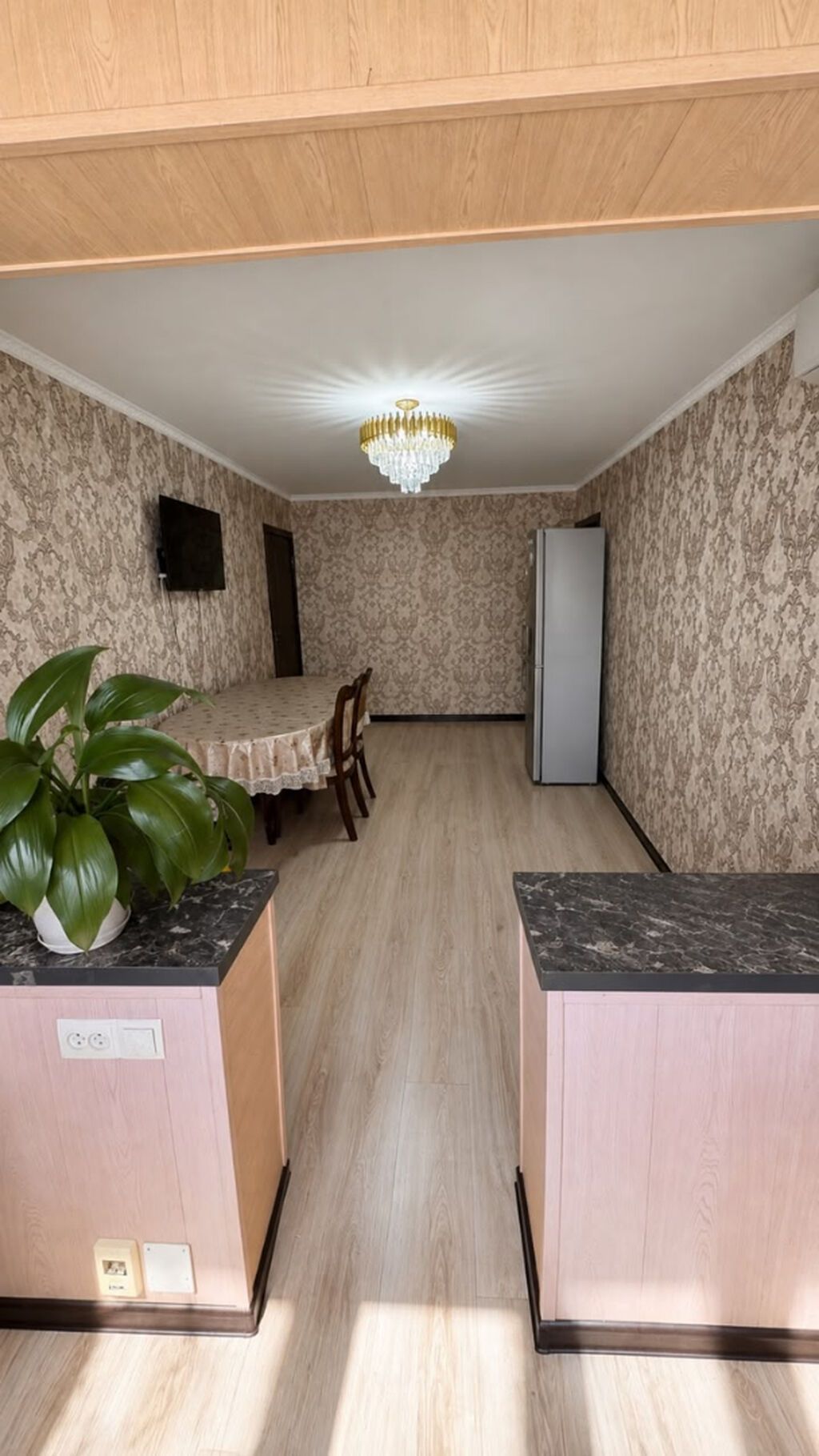 2 комнаты, 49 м², 9 мкр 104 серия, 4 этаж, Евроремонт: фото 2