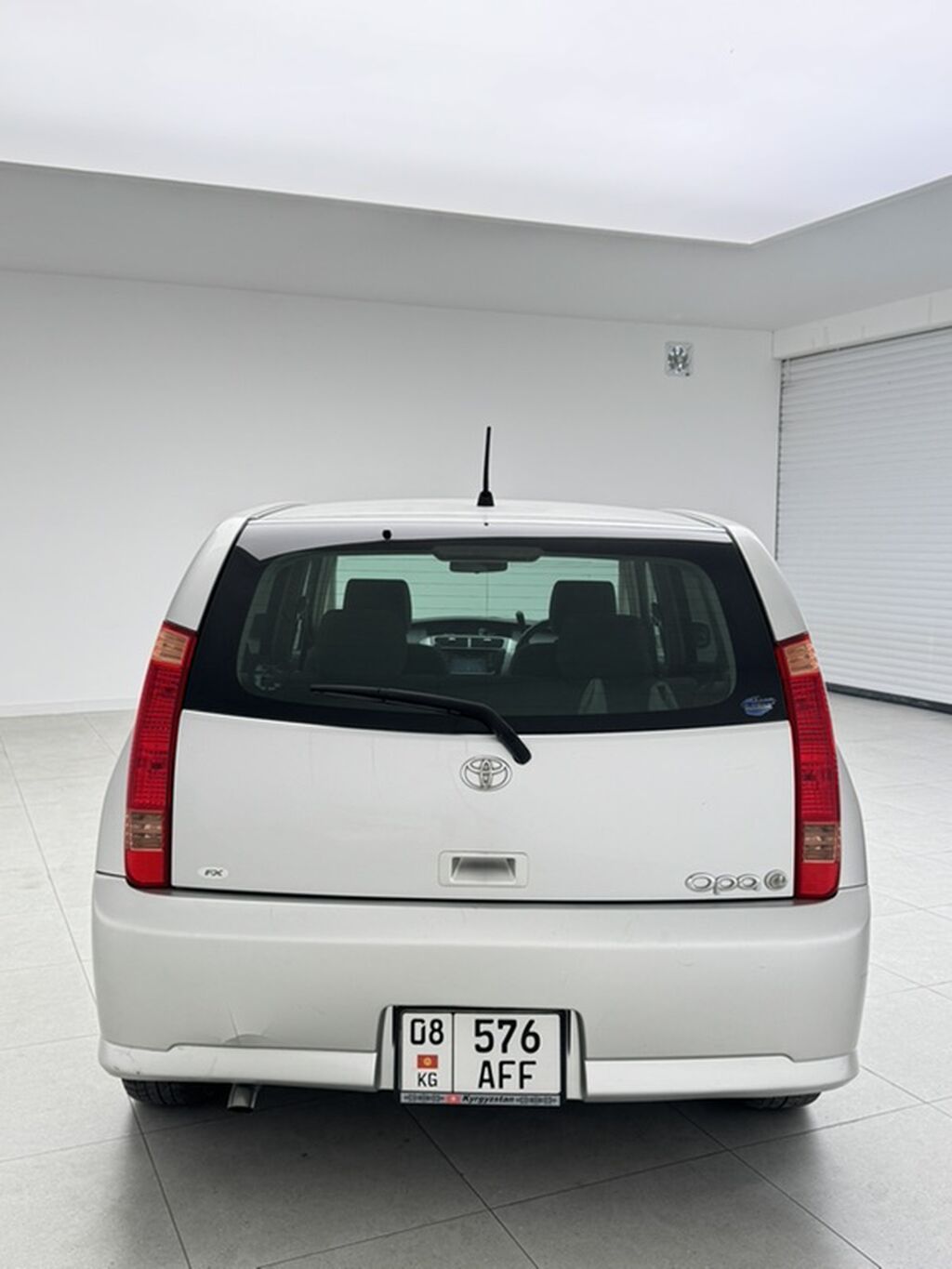 Toyota Opa: 2003 г., 1.8 л, Автомат, Бензин, Хэтчбэк: фото 5