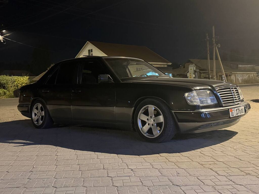 Mercedes-Benz W124: 1994 г., 3.2 л, Автомат, Бензин, Седан: фото 3