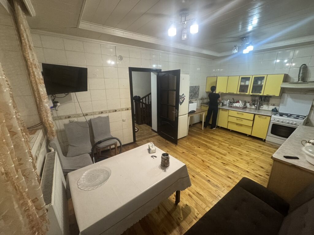 300 м², 6 комнат и более: фото 7