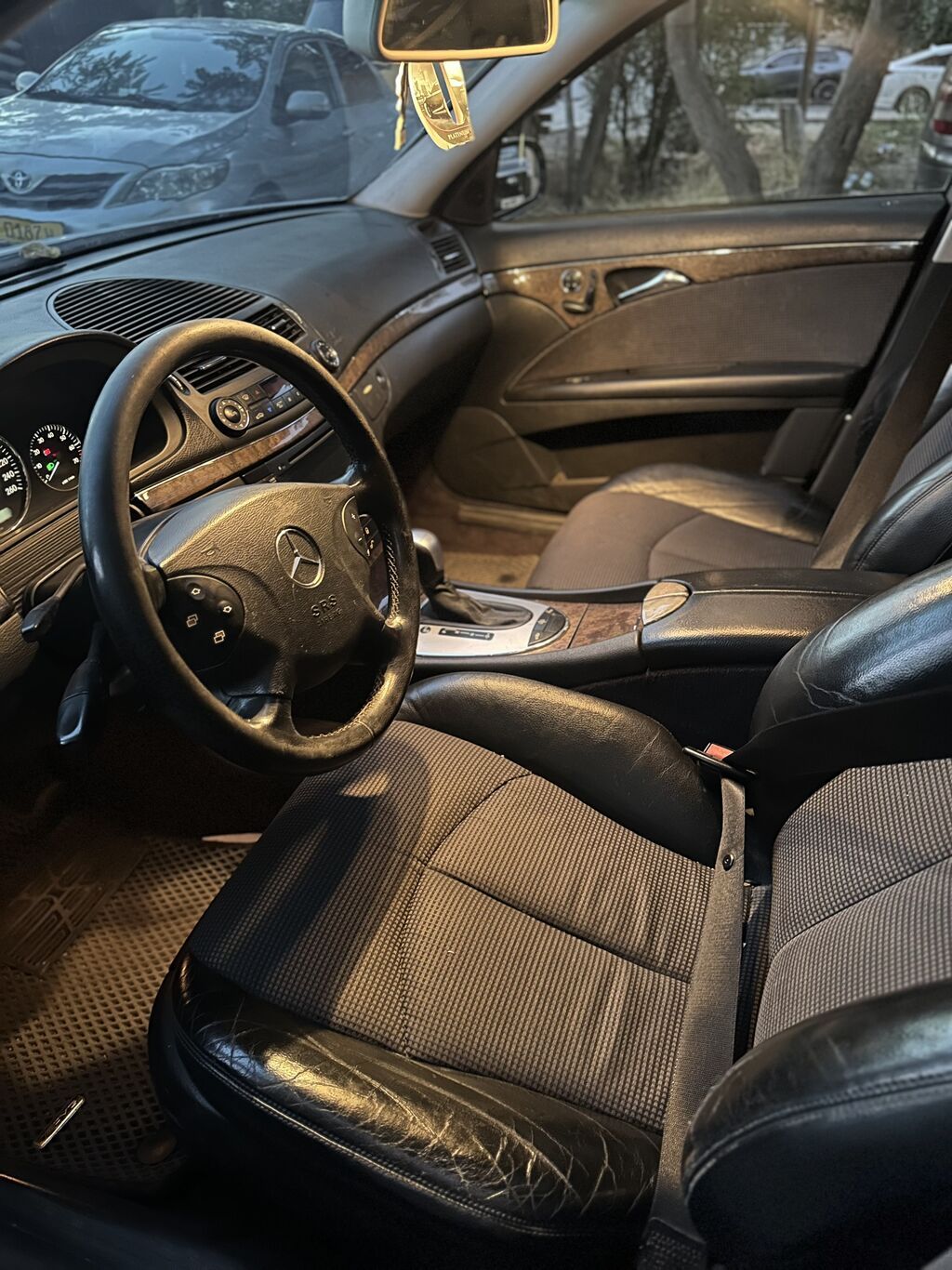 Mercedes-Benz E-Class: 2003 г., 5 л, Автомат, Бензин, Седан: фото 7