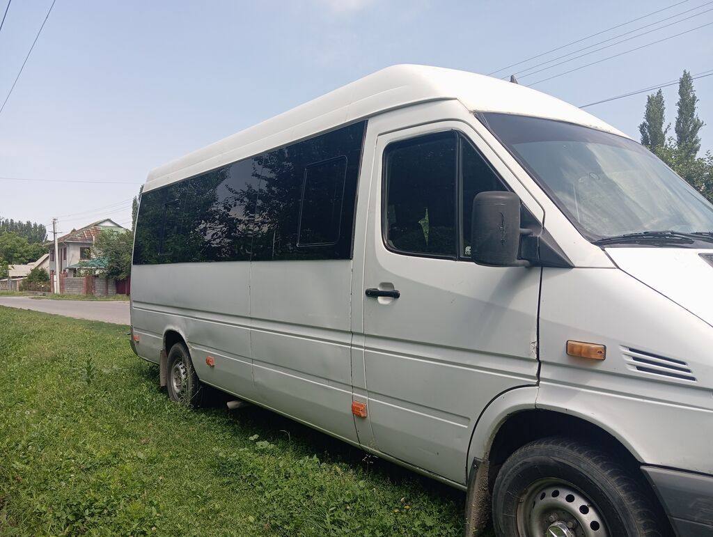 Mercedes-Benz Спринтер: 2004 г., 2.2 л, Механика, Дизель, Бус: фото 4