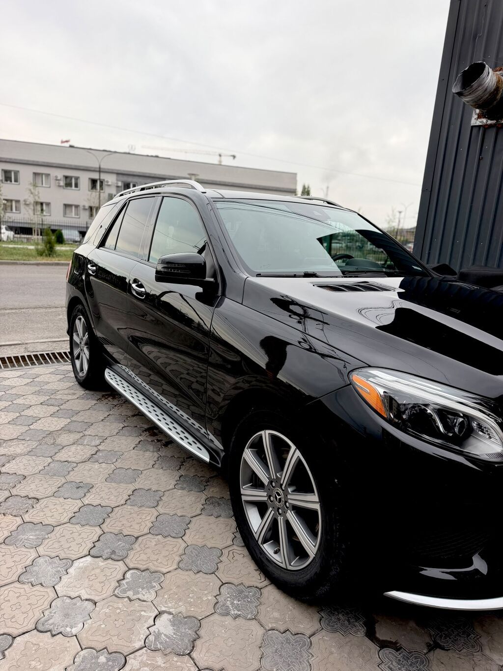 Mercedes-Benz GLE-Class AMG: 2017 г., 3 л, Автомат, Бензин, Универсал: фото 4
