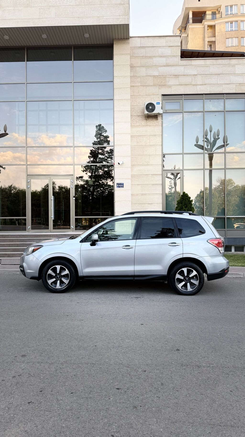 Subaru Forester: 2017 г., 2.5 л, Вариатор, Бензин, Кроссовер: фото 4