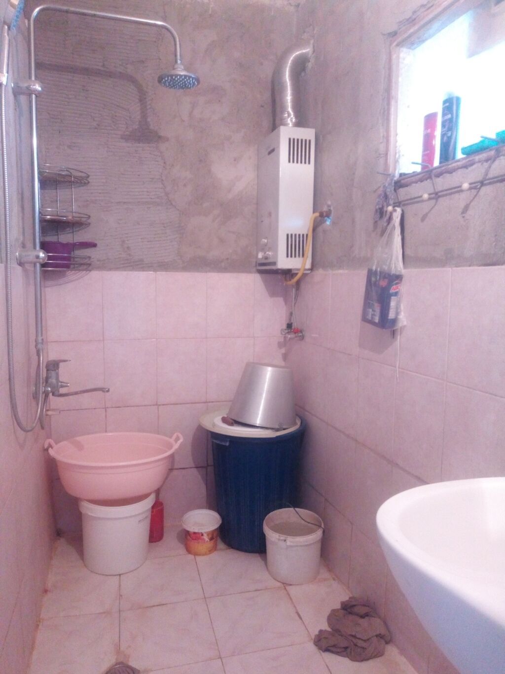 Bakı, Bakıxanov qəs., 5 otaqlı, Köhnə tikili, m. Neftçilər, 100 kv. m