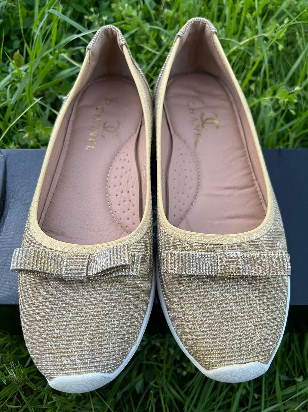 Срочно продаются женские туфли (балетки) фирмы CHANEL в очень хорошем: фото 3