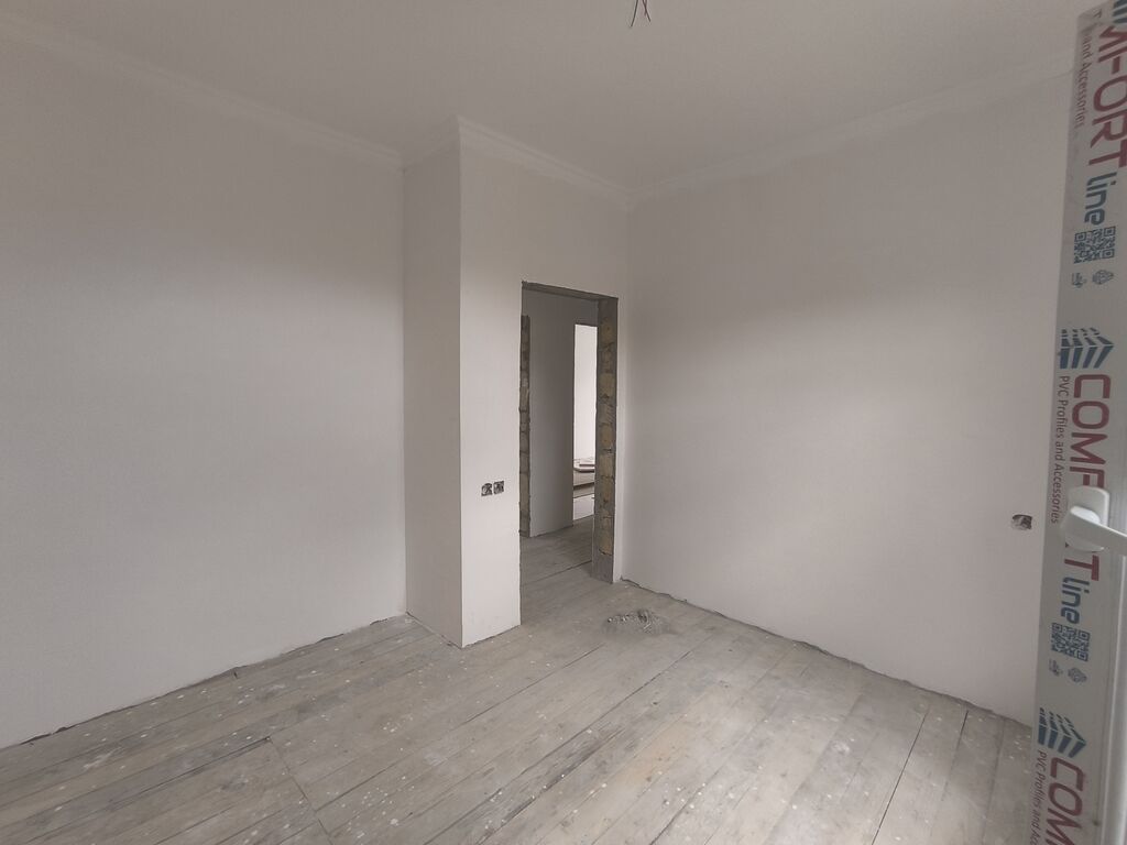 3 otaqlı, 90 kv. m, Təmirsiz