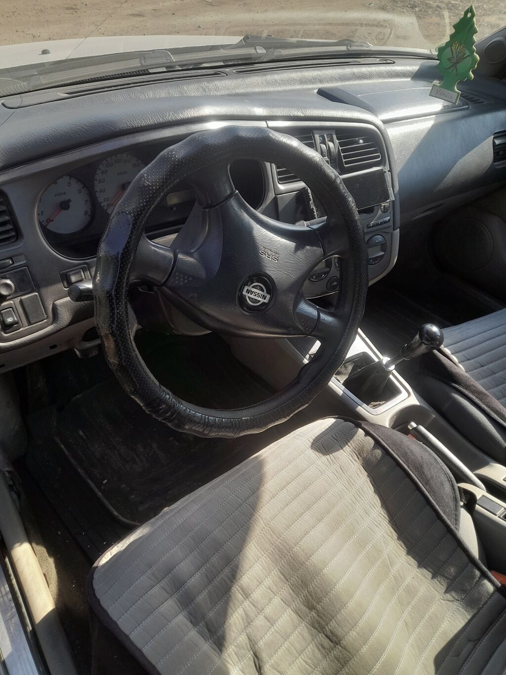 Nissan Wingroad: 2001 г., 1.8 л, Механика, Бензин, Универсал: фото 4