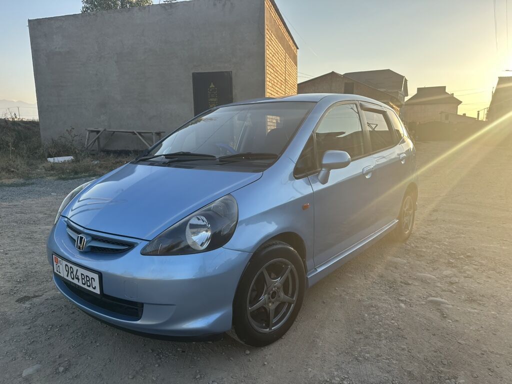 Honda Fit: 2003 г., 1.3 л, Вариатор, Бензин, Хэтчбэк: фото 2