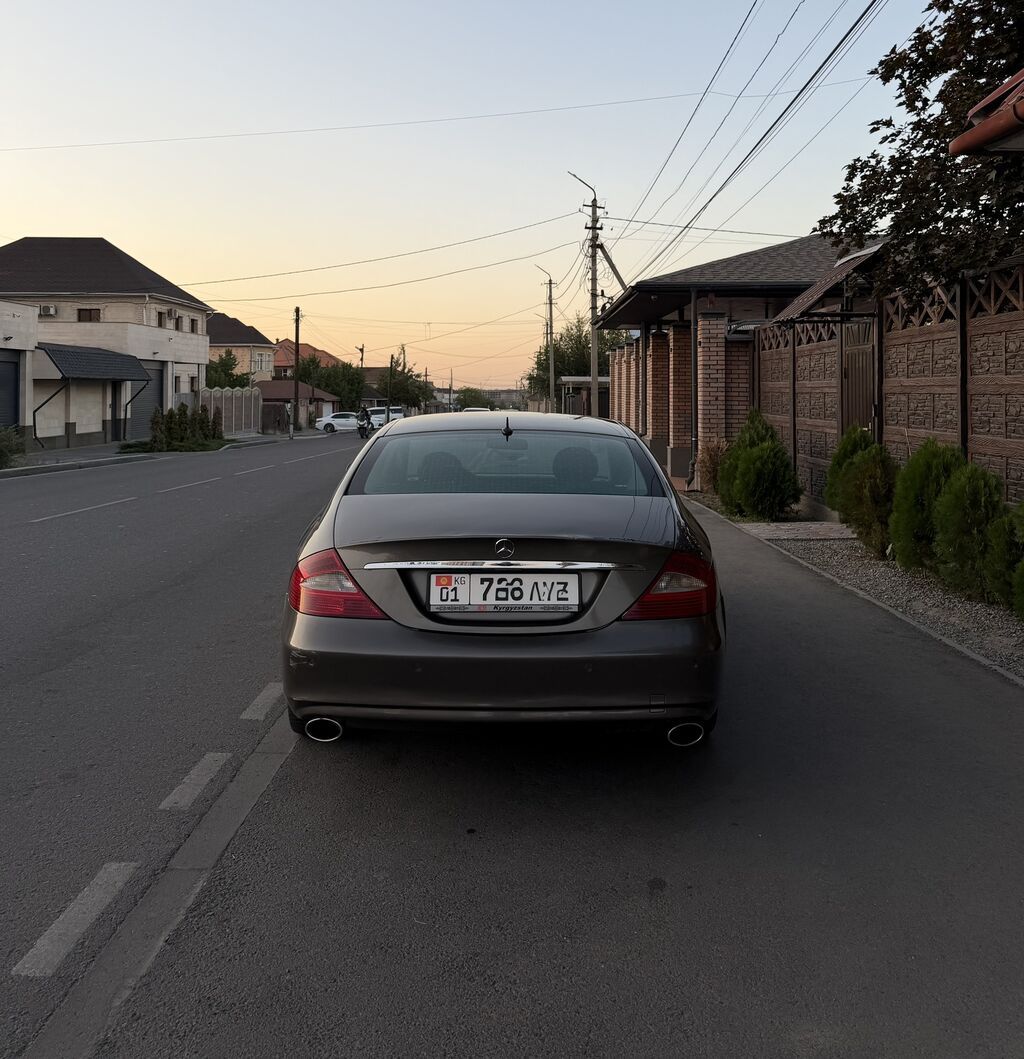 Mercedes-Benz CLS-Class: 2005 г., 3.5 л, Автомат, Бензин, Седан: фото 4