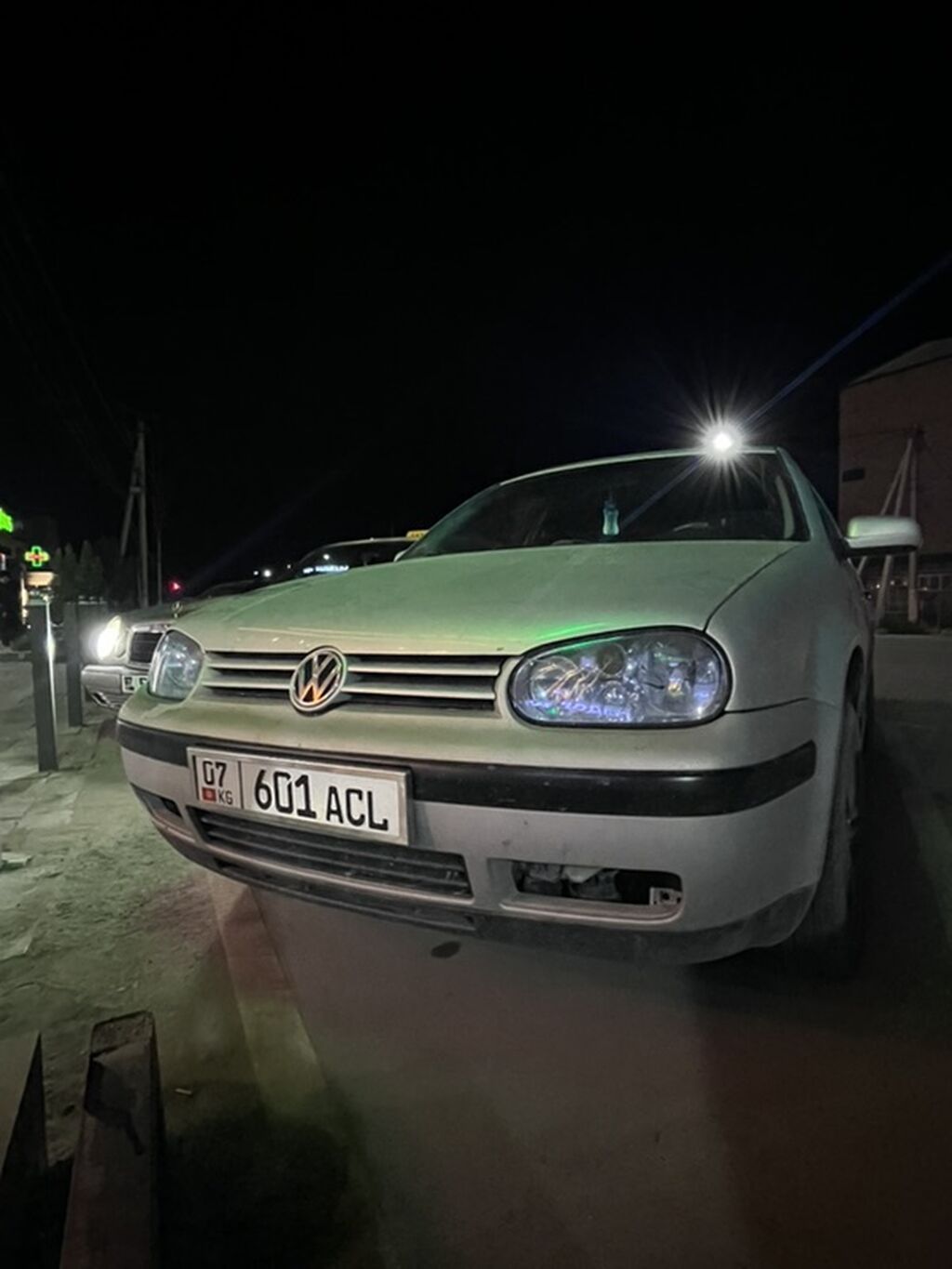 Volkswagen Golf: 1999 г., 1.6 л, Автомат, Бензин, Хэтчбэк: фото 8