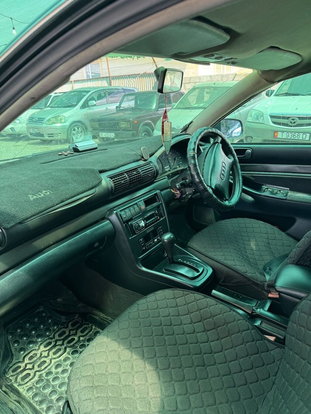 Audi A4: 1997 г., 1.8 л, Автомат, Бензин, Седан: фото 5