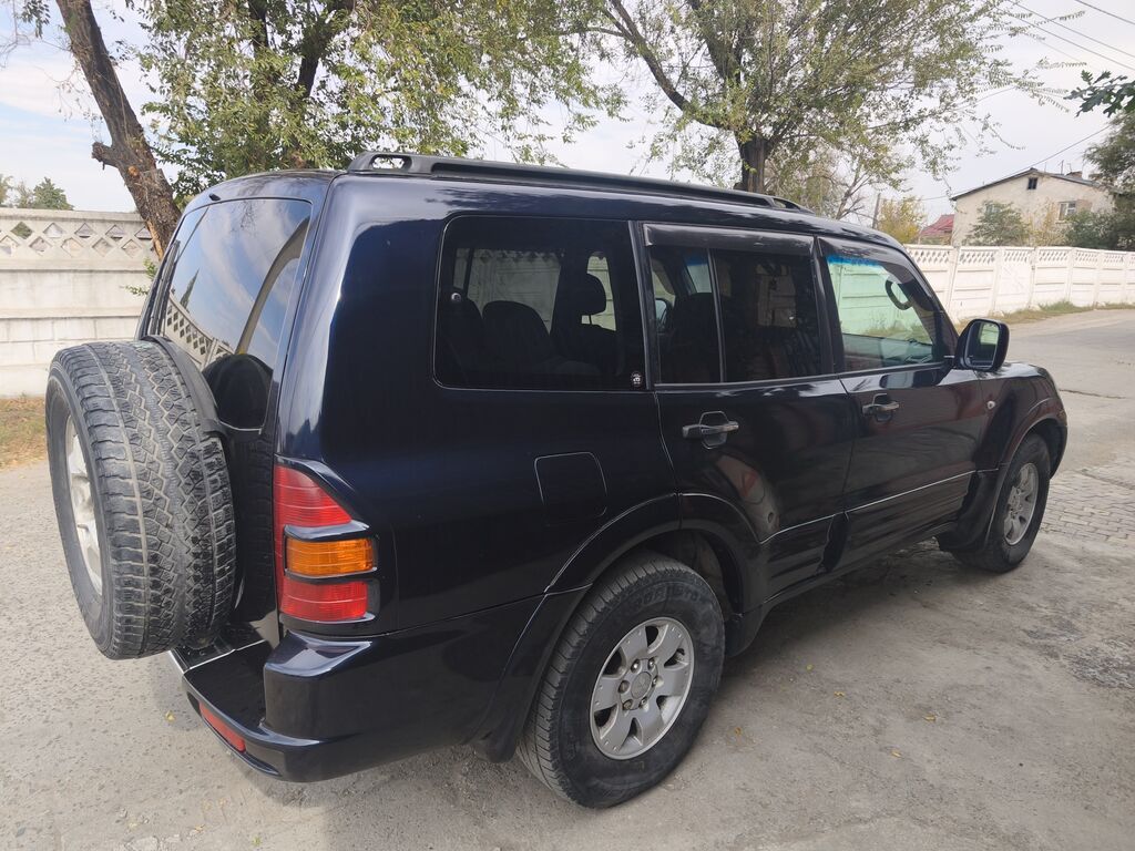 Mitsubishi Montero: 2002 г., 3.5 л, Автомат, Газ, Внедорожник: фото 5