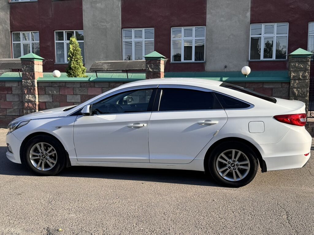 Hyundai Sonata: 2017 г., 2 л, Автомат, Газ, Седан: фото 4