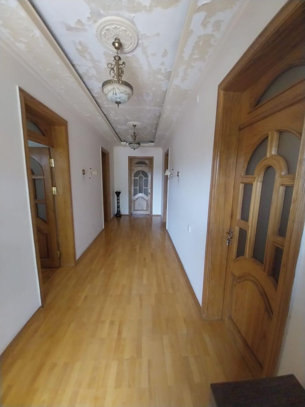 3 otaqlı, 212 kv. m, Kredit yoxdur, Yeni təmirli