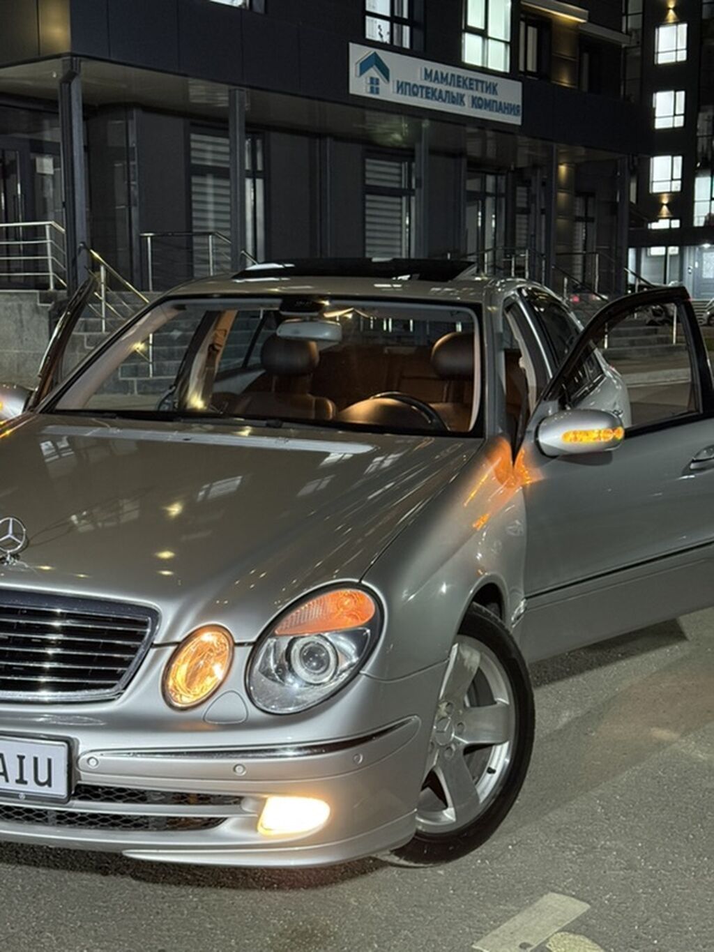 Mercedes-Benz E-Class: 2004 г., 3.2 л, Автомат, Бензин, Седан: фото 4