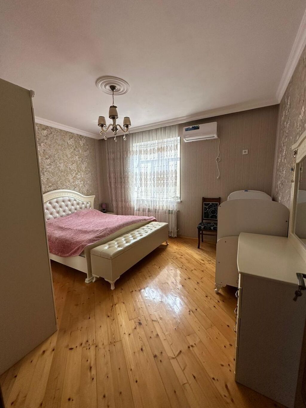 Suraxanı 5 otaqlı, 201 kv. m, Yeni təmirli