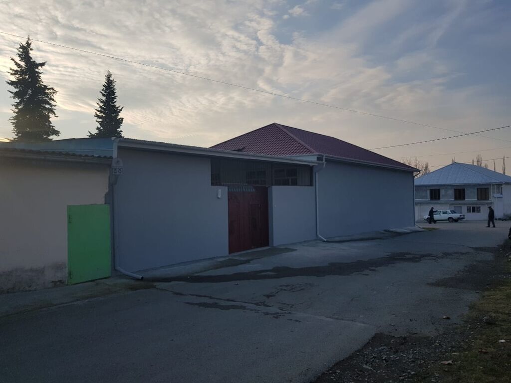 İsmayıllı rayon, Günəşli qəsəbəsində təcili həyətyanı ev satılır