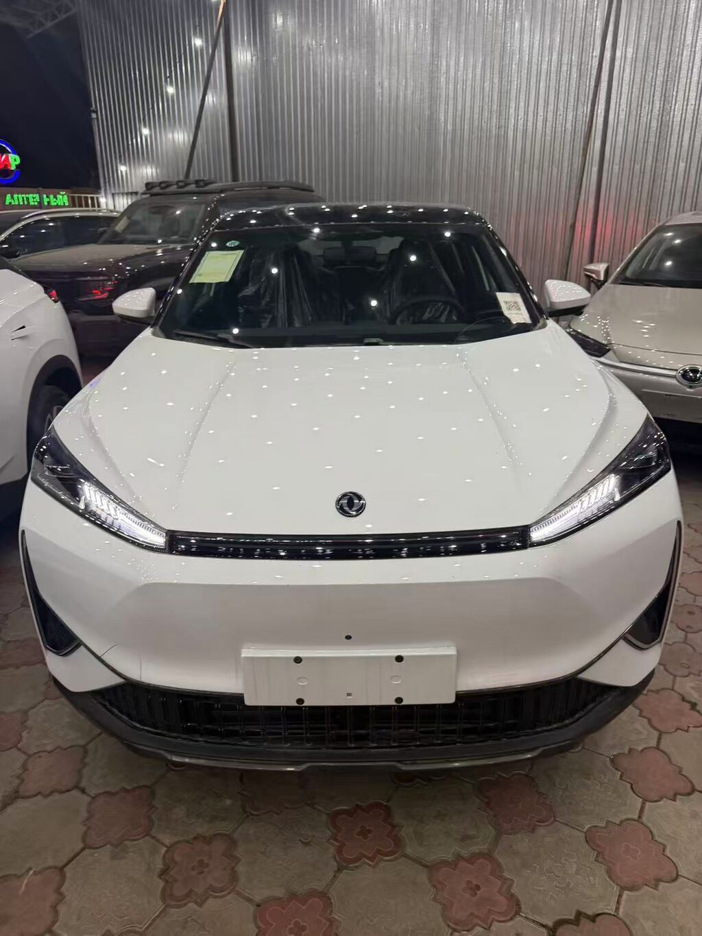 Dongfeng : 2026 г., Автомат, Электромобиль, Кроссовер: фото 1