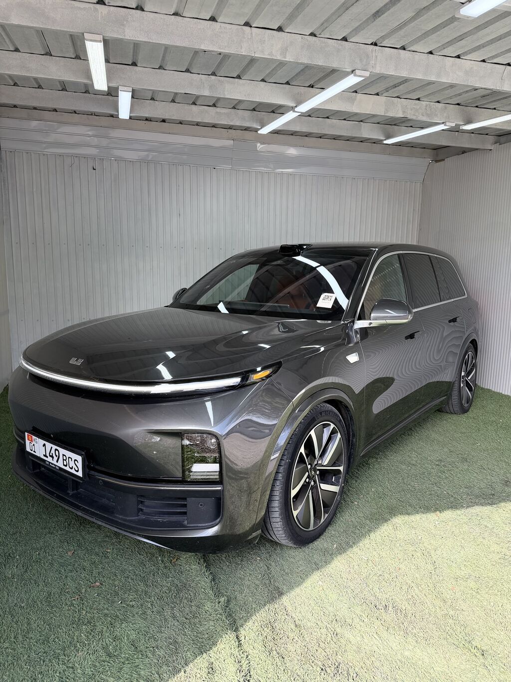 Lixiang L9: 2022 г., 1.5 л, Автомат, Гибрид, Внедорожник: фото 3