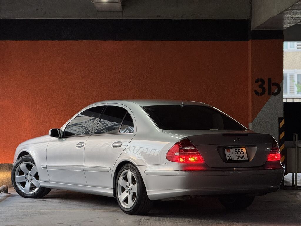 Mercedes-Benz E-Class: 2003 г., 3.2 л, Автомат, Бензин, Седан: фото 4