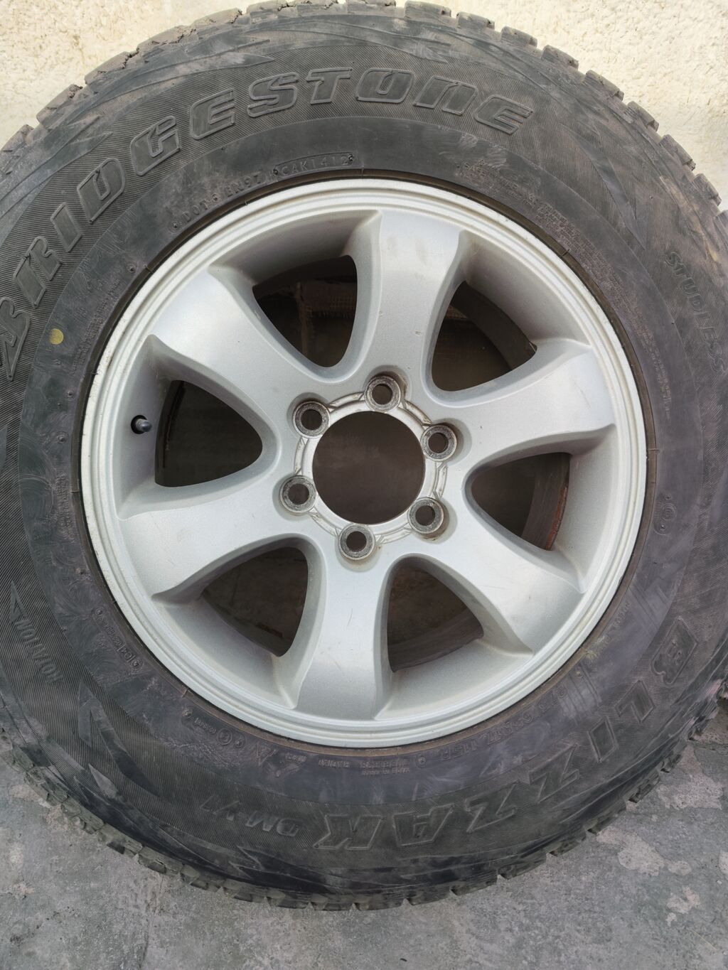 275/65R17 Комплект колес Toyota на оригинальных литых дисках. Состав: фото 4