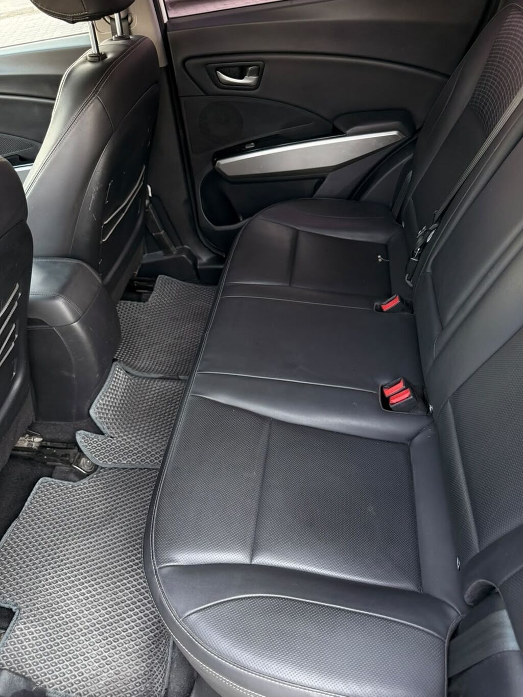 Ssangyong Tivoli: 2019 г., 1.6 л, Автомат, Бензин, Кроссовер: фото 4