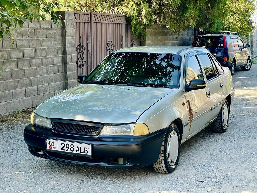 Daewoo Nexia: 2008 г., 1.6 л, Механика, Бензин, Седан: фото 5
