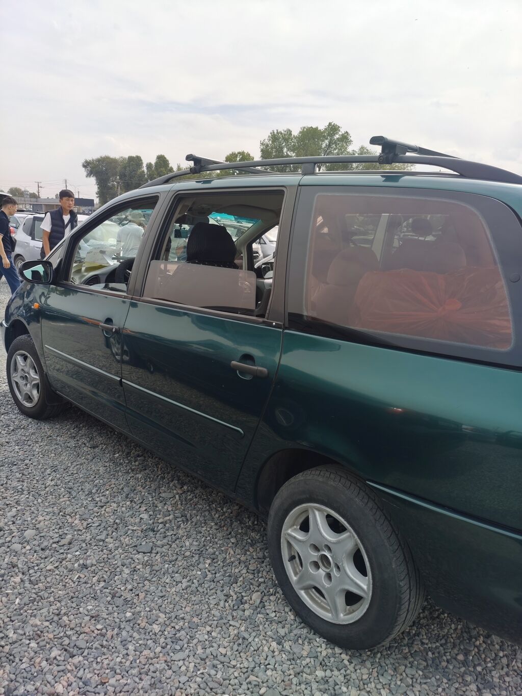 Volkswagen Sharan: 1996 г., 2 л, Механика, Бензин, Минивэн: фото 8