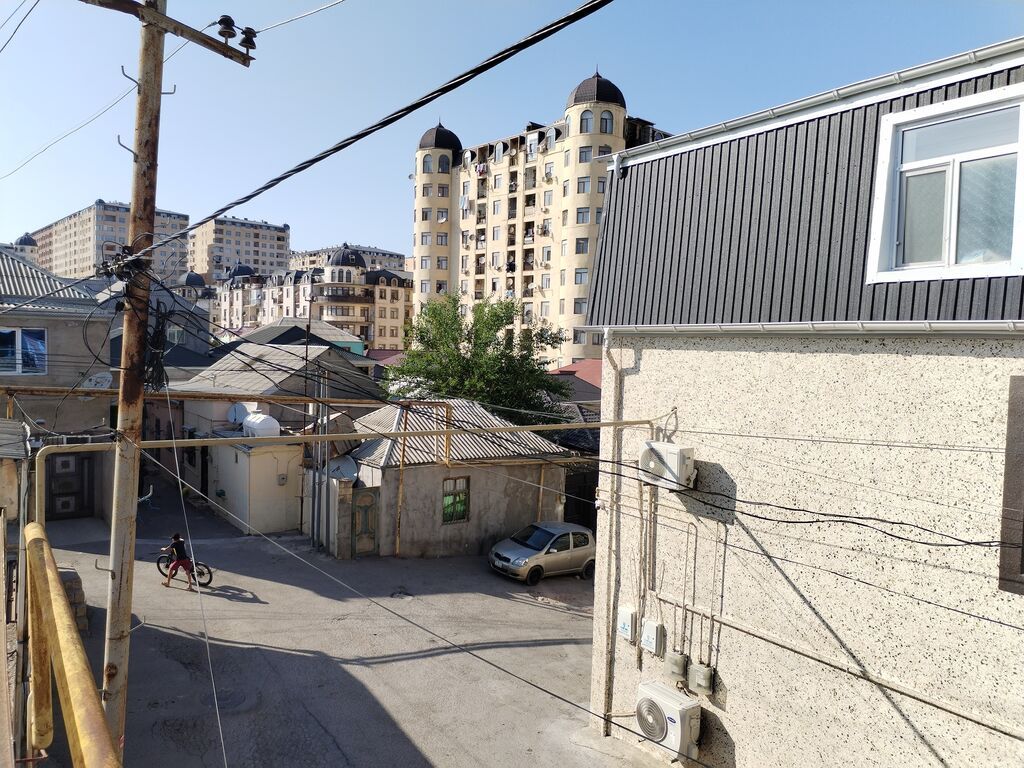 90 kv. m, 3 otaqlı, Su, İnternet, Qaz