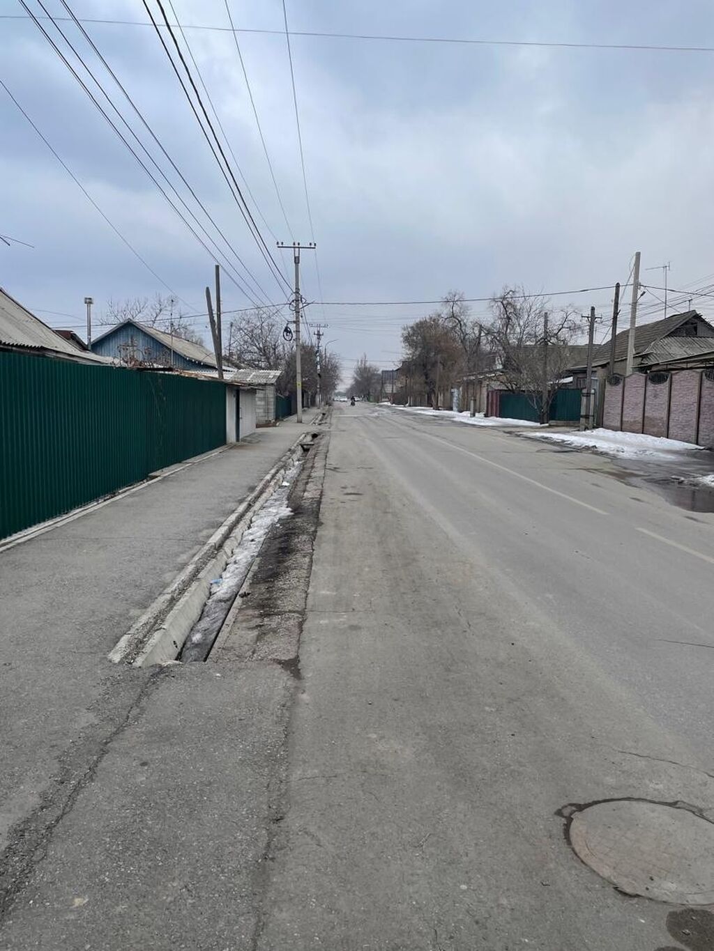 Срочно продается полдома в тихом районе Пишпек: фото 1
