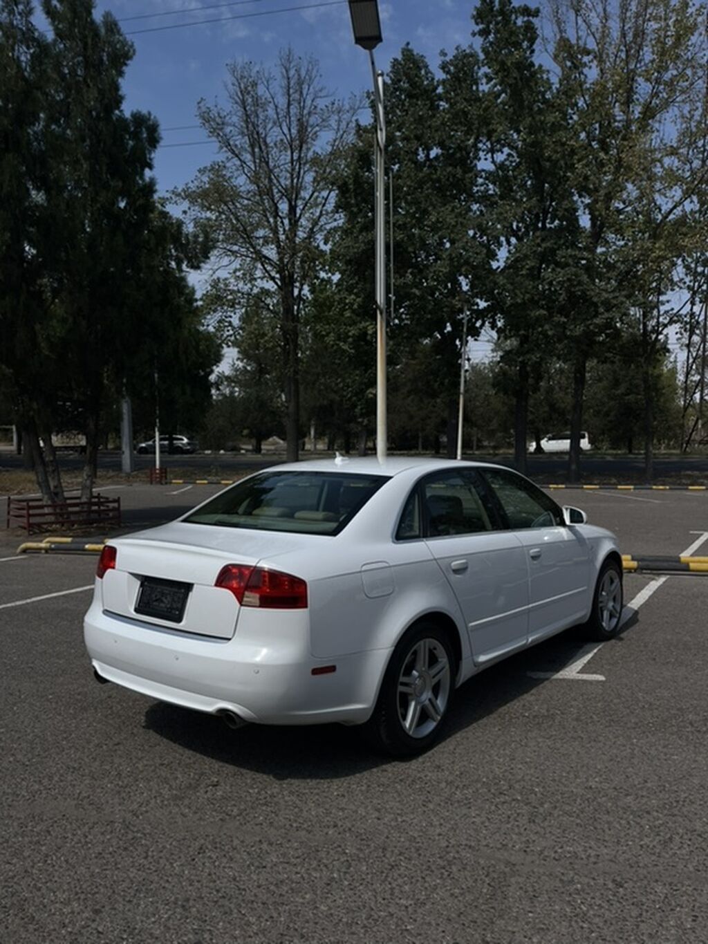 Audi A4: 2007 г., 2 л, Автомат, Бензин, Седан: фото 2
