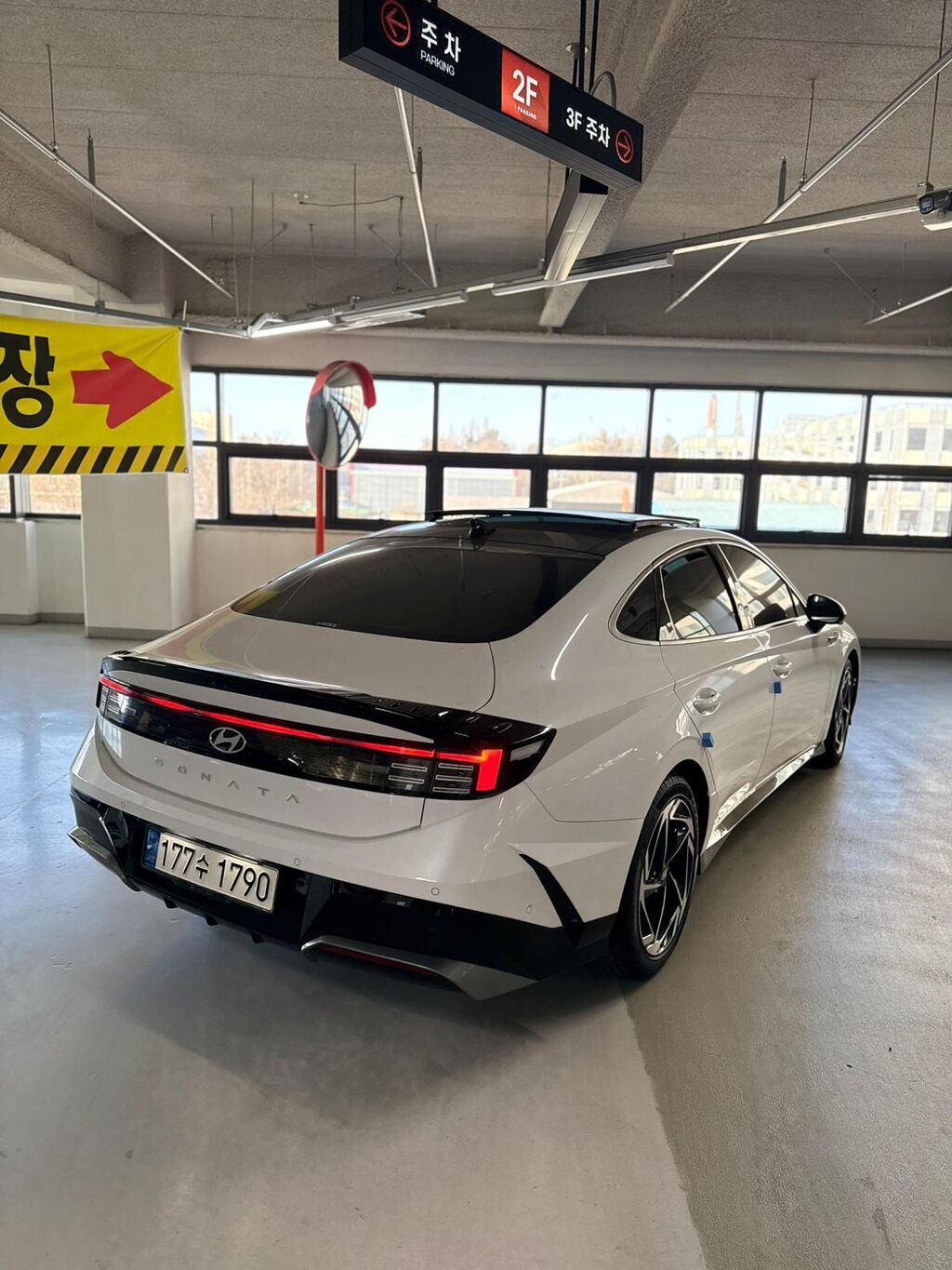 Hyundai Sonata: 2023 г., 1.6 л, Автомат, Бензин, Седан: фото 2