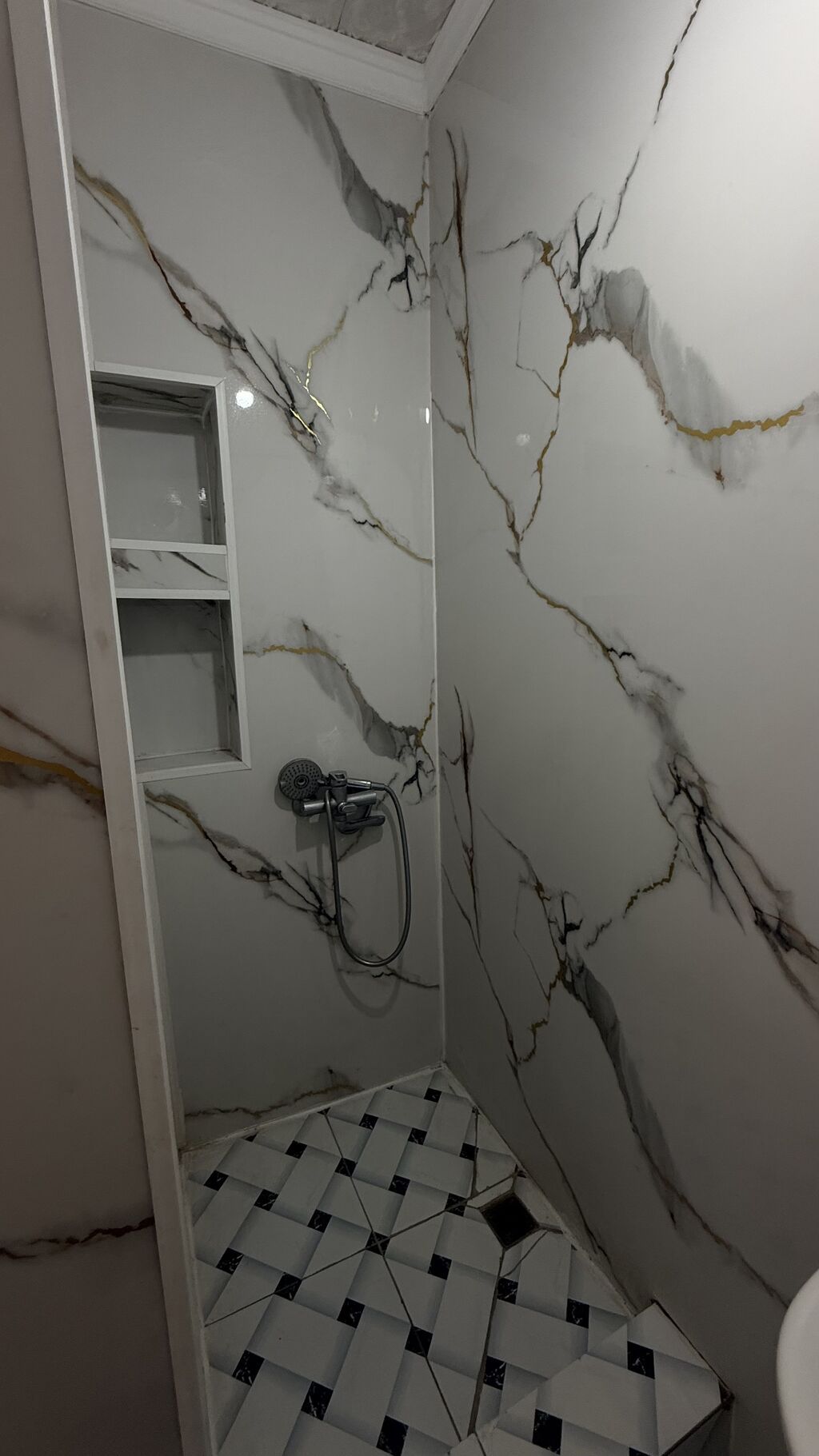2 комната кв берилет Рабочий городок условиясы бар без ремонта. На: фото 2