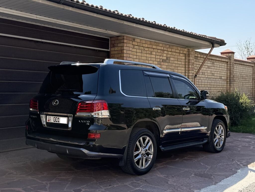 Lexus LX: 2012 г., 5.7 л, Автомат, Бензин, Внедорожник: фото 3