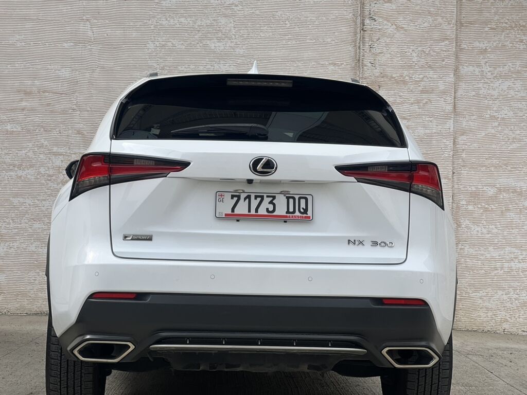 Lexus NX: 2020 г., 2 л, Автомат, Бензин, Кроссовер: фото 6