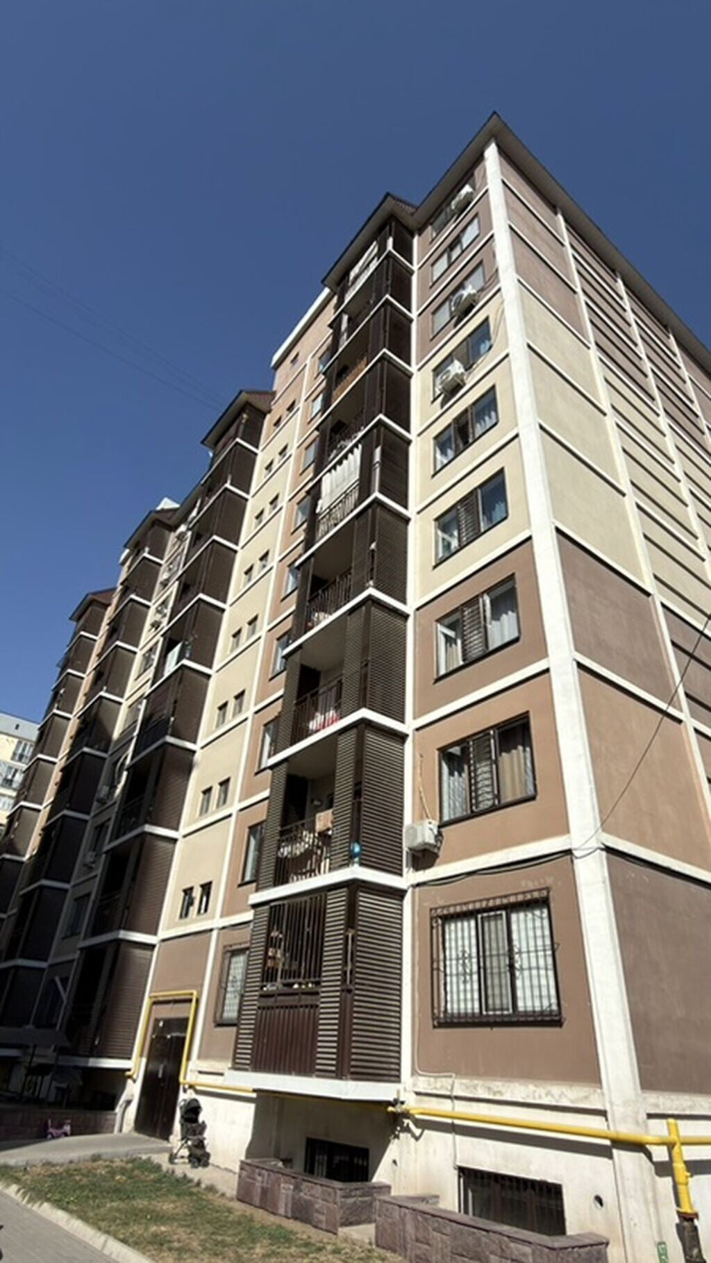 2 комнаты, 70 м², ул. Баха / Гагарина 108 серия, 7 этаж, Евроремонт: фото 1