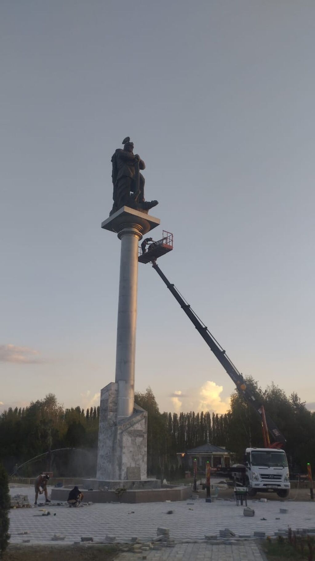 Стрела 28 м, 300 т: фото 3