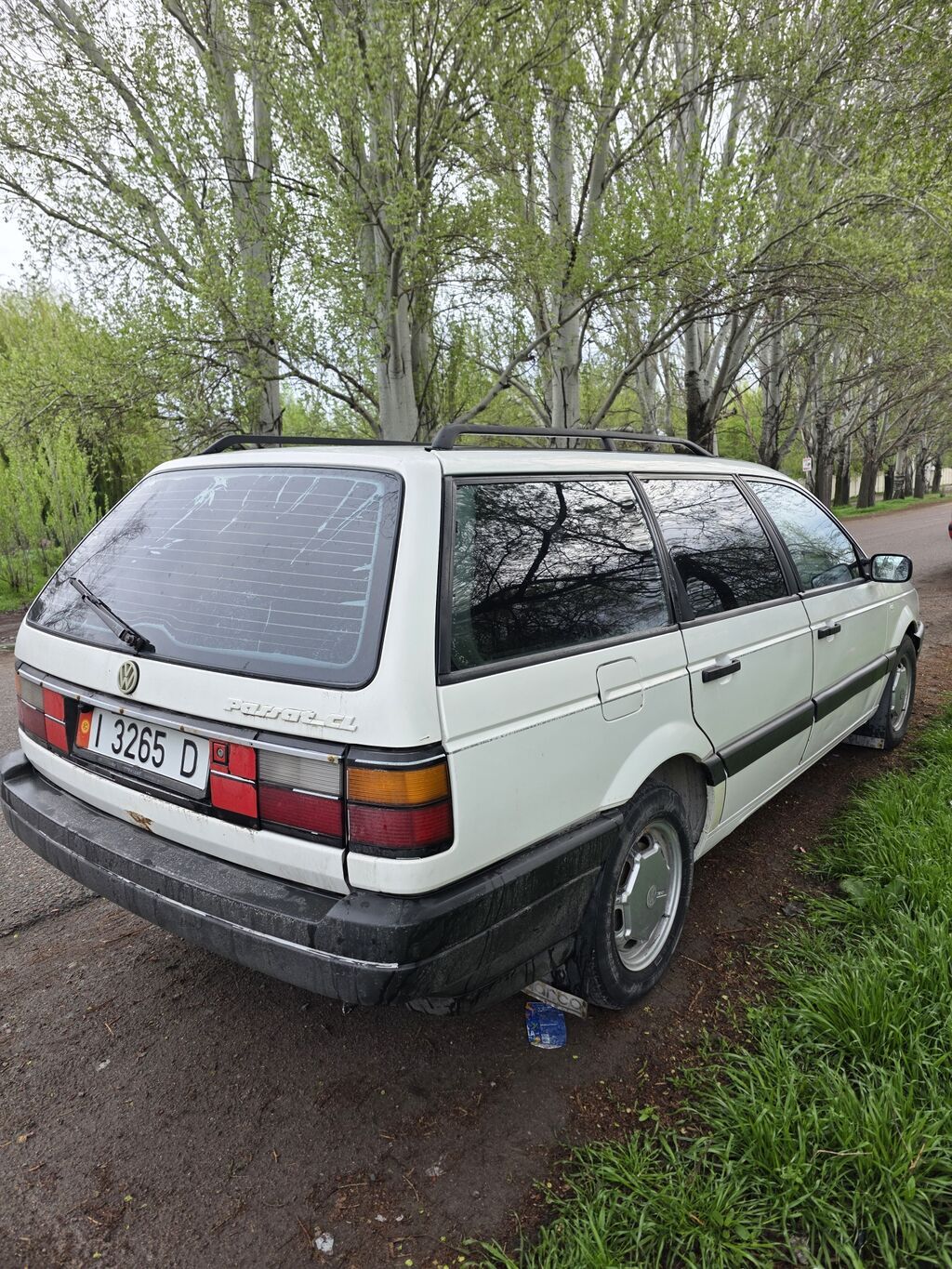 Volkswagen Passat: 1988 г., 1.8 л, Механика, Бензин, Универсал: фото 4